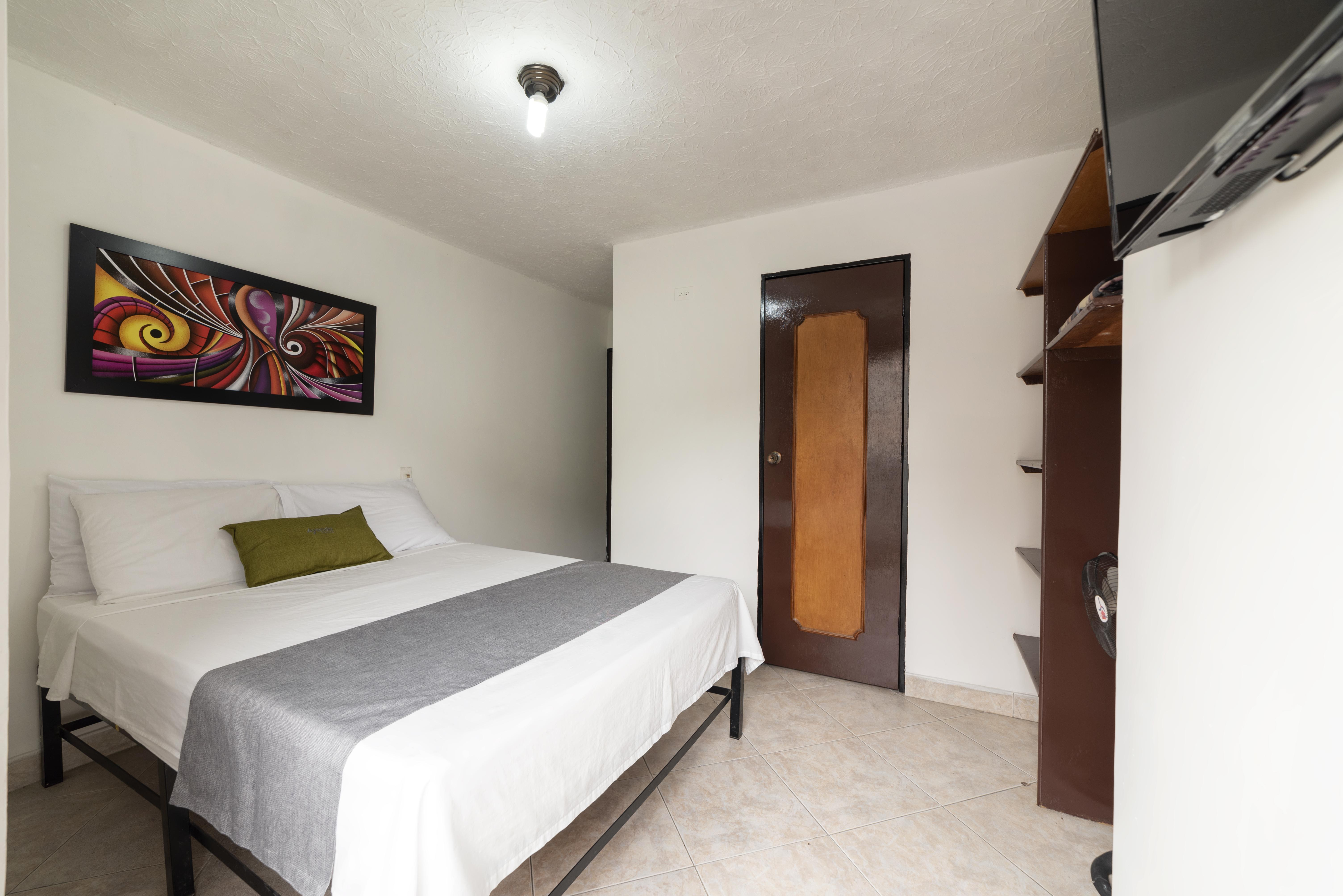 Hotel Balcones Del Estadio Медельин Экстерьер фото